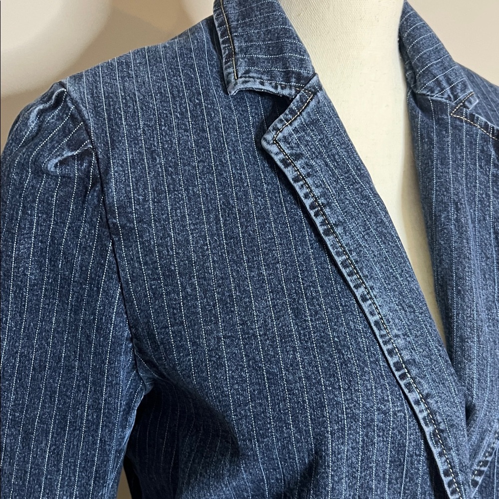 👖🧢🥏EUC New York & Company Striped Denim Jacket - Picture 8 of 13